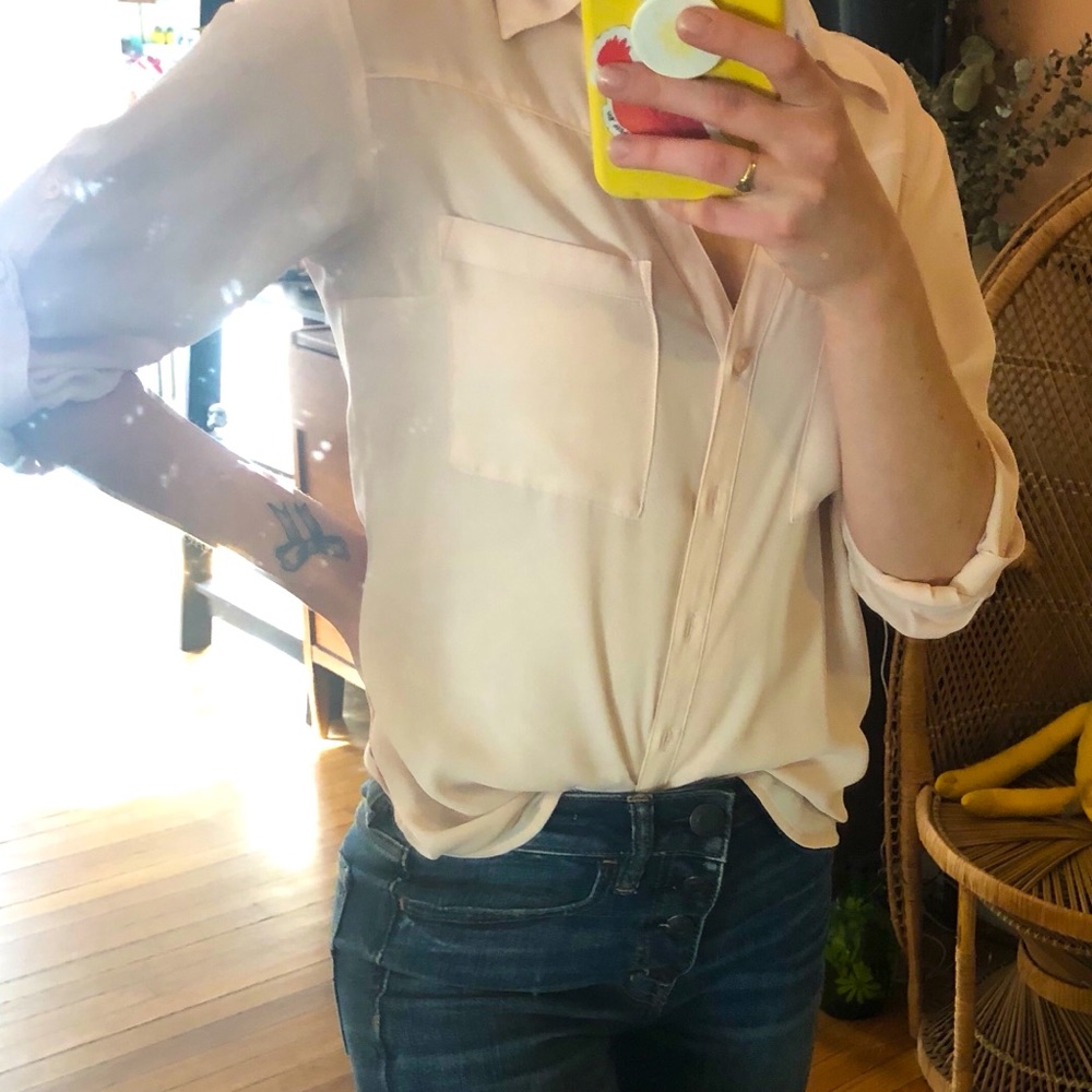 Express button down